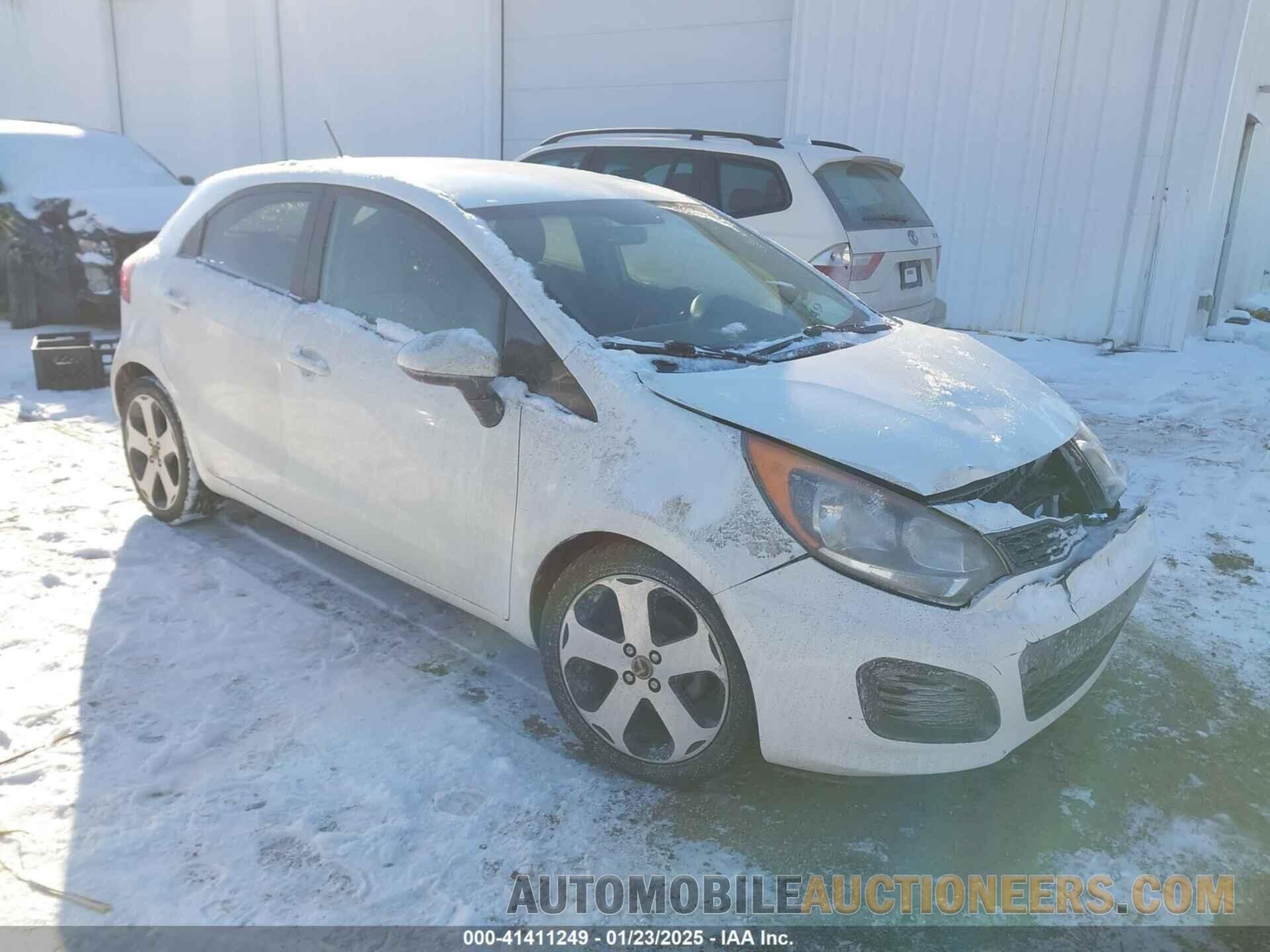 KNADM5A37D6304583 KIA RIO 2013