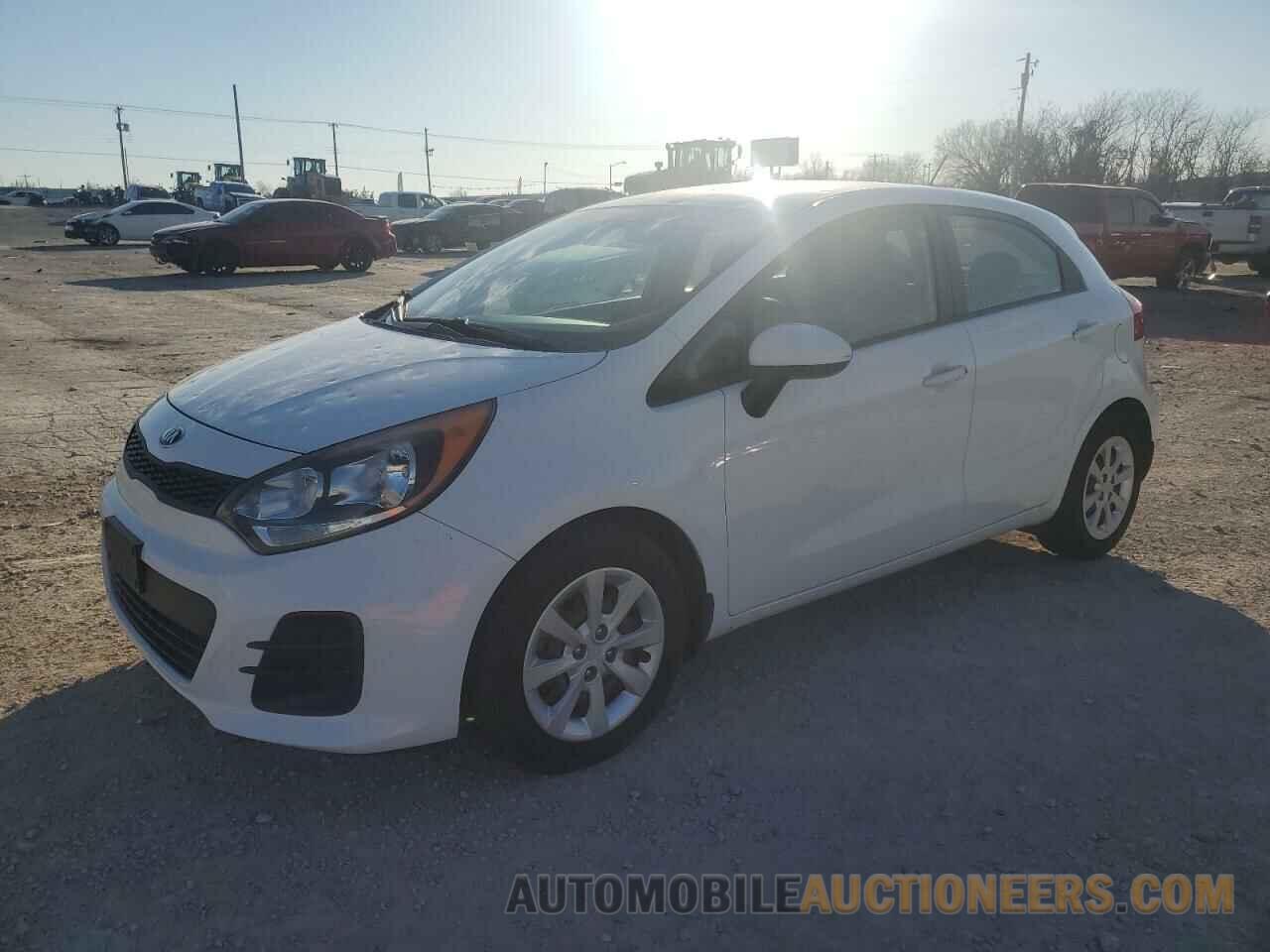 KNADM5A37G6647172 KIA RIO 2016