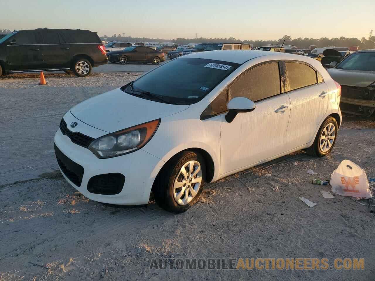 KNADM5A39F6446212 KIA RIO 2015