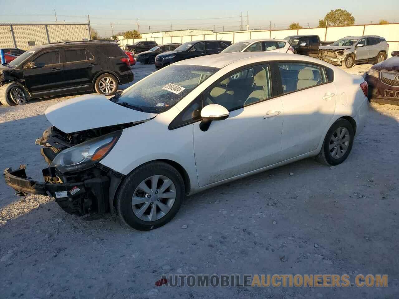 KNADN4A30F6456537 KIA RIO 2015