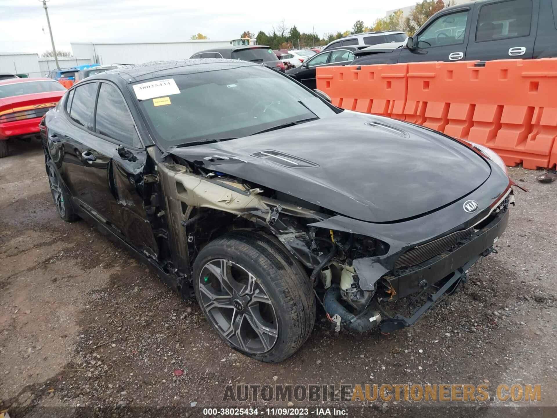 KNAE15LA0L6076966 KIA STINGER 2020