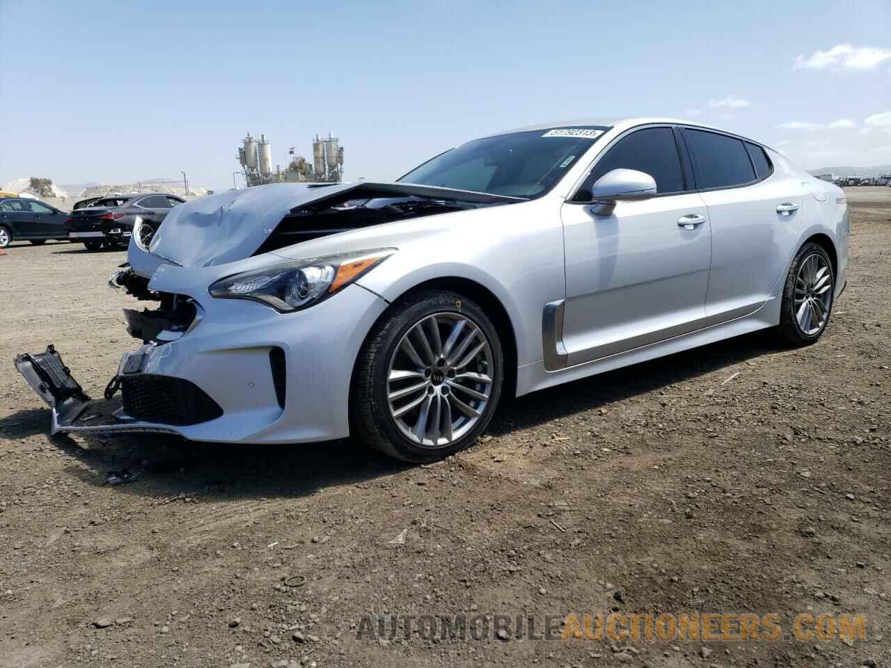 KNAE15LA1J6011167 KIA STINGER 2018