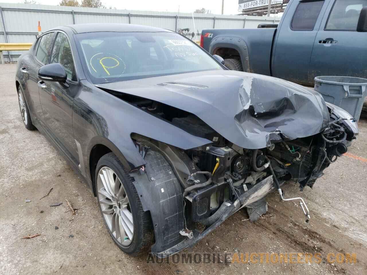 KNAE15LA1J6015168 KIA STINGER 2018