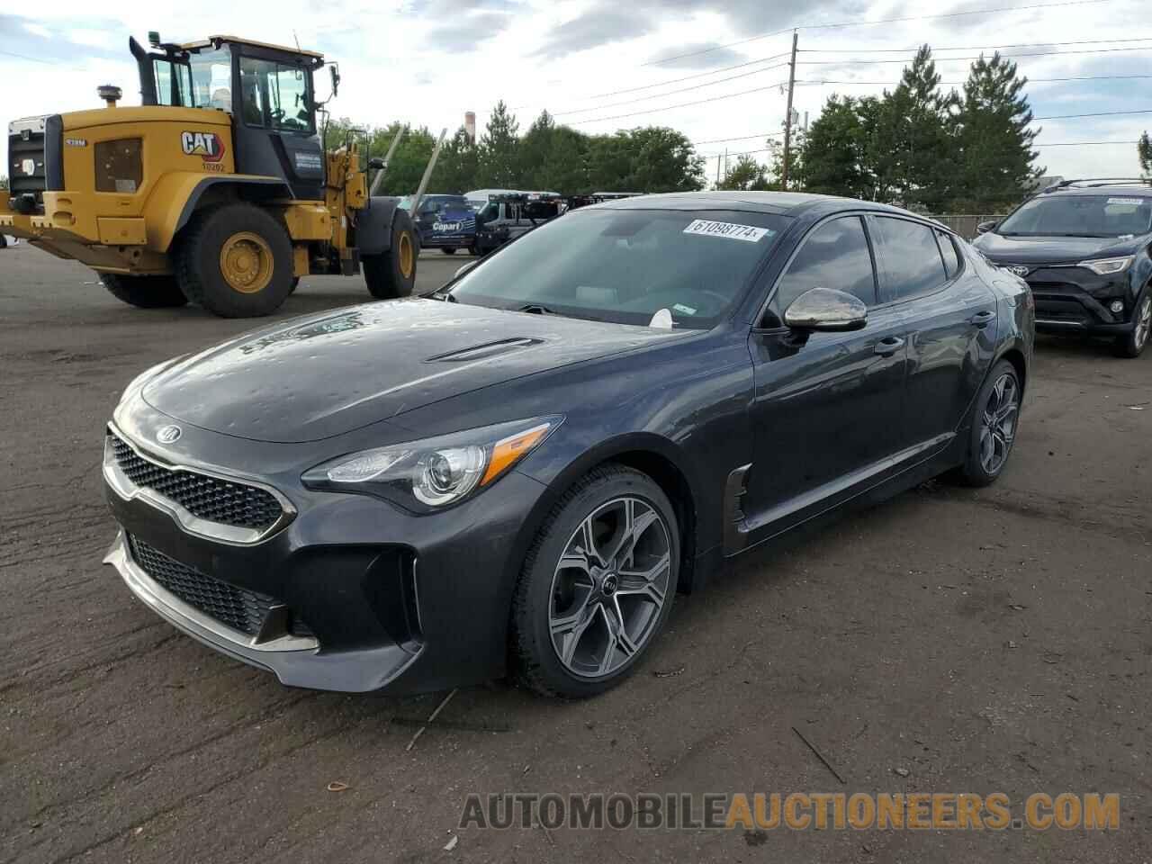 KNAE15LA1L6074983 KIA STINGER 2020