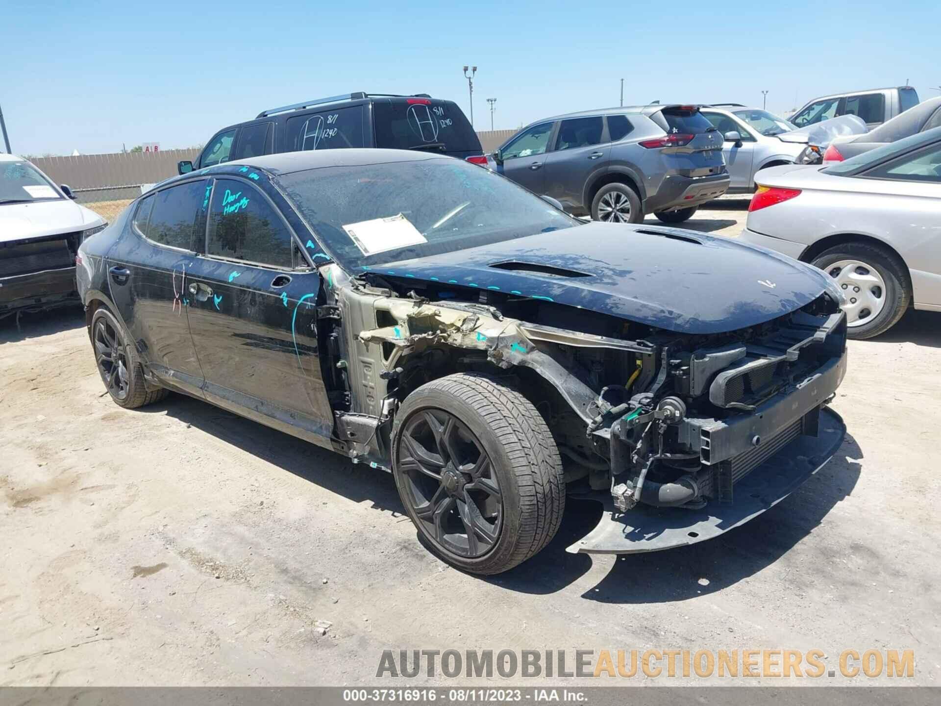 KNAE15LA1L6083716 KIA STINGER 2020