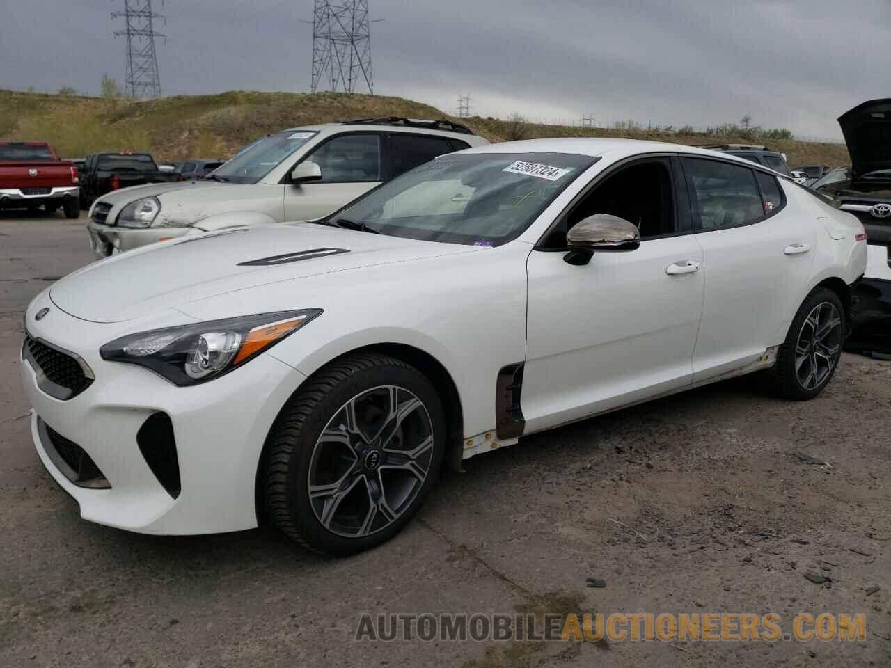 KNAE15LA2L6072479 KIA STINGER 2020