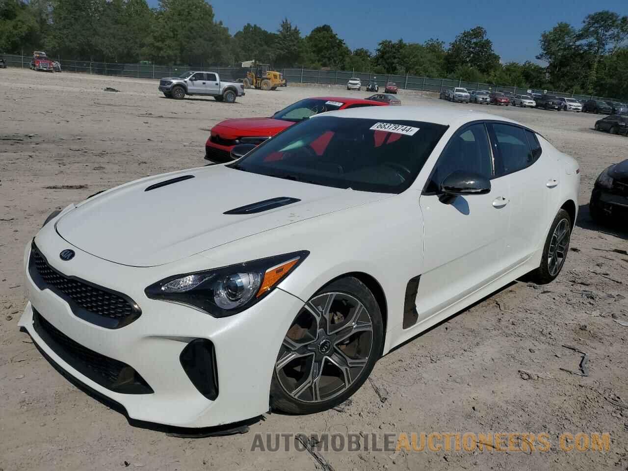 KNAE15LA2L6080243 KIA STINGER 2020