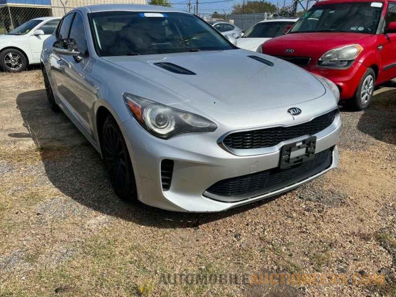 KNAE15LA3J6013194 KIA STINGER 2018