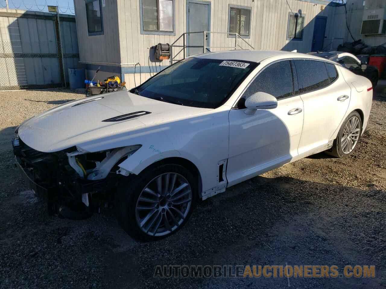 KNAE15LA3J6015530 KIA STINGER 2018