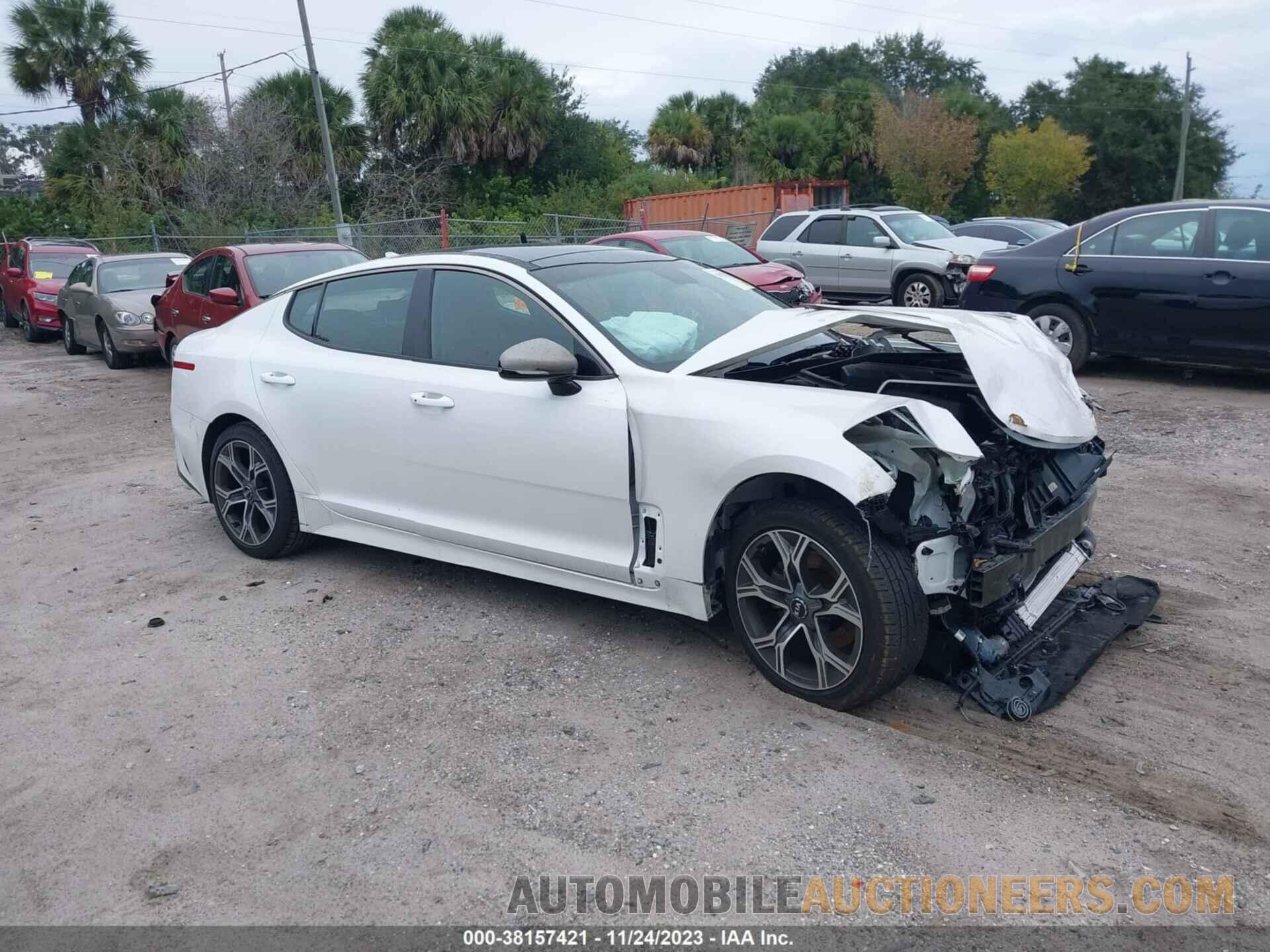 KNAE15LA3L6084401 KIA STINGER 2020