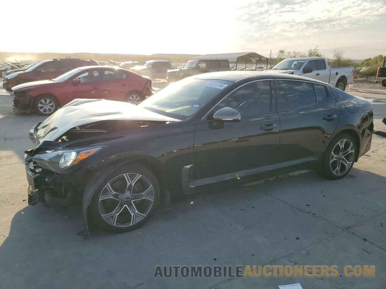 KNAE15LA5L6086649 KIA STINGER 2020