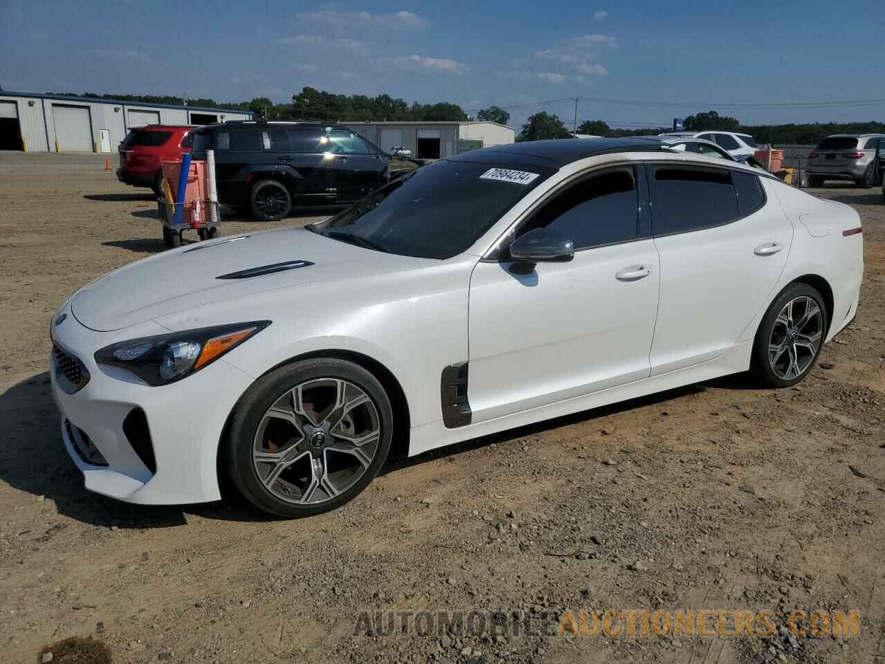 KNAE15LA6L6075871 KIA STINGER 2020