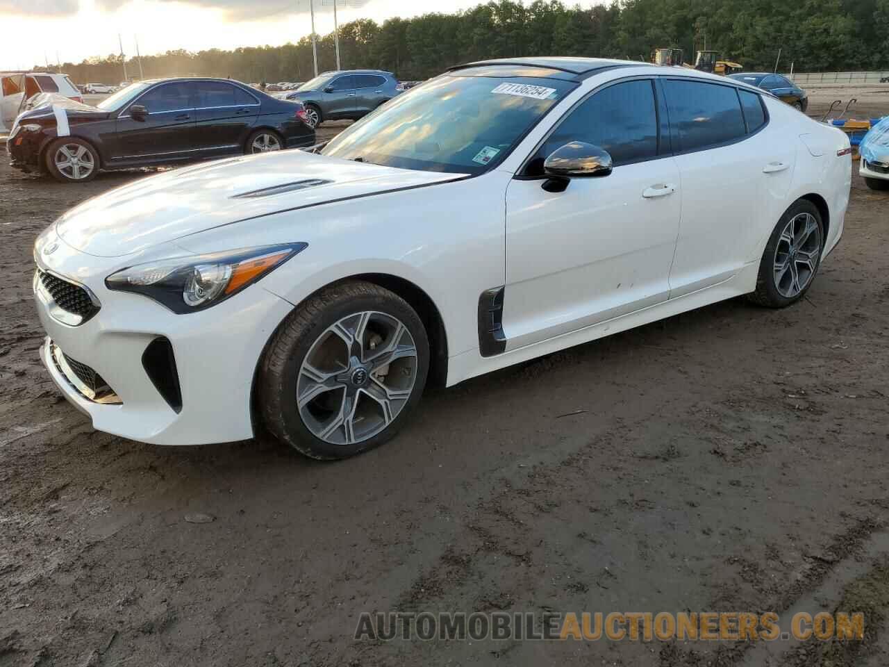 KNAE15LA6L6080925 KIA STINGER 2020