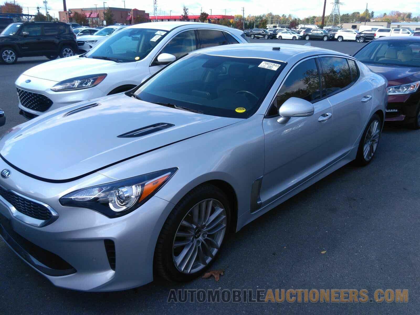 KNAE15LA8J6012302 Kia Stinger 2018