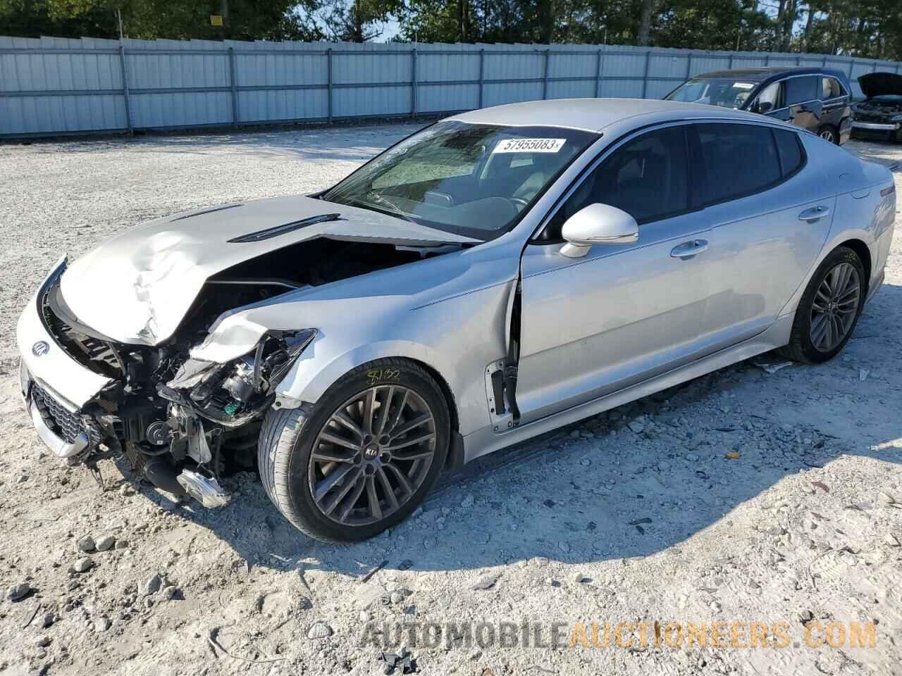 KNAE15LA8J6040875 KIA STINGER 2018