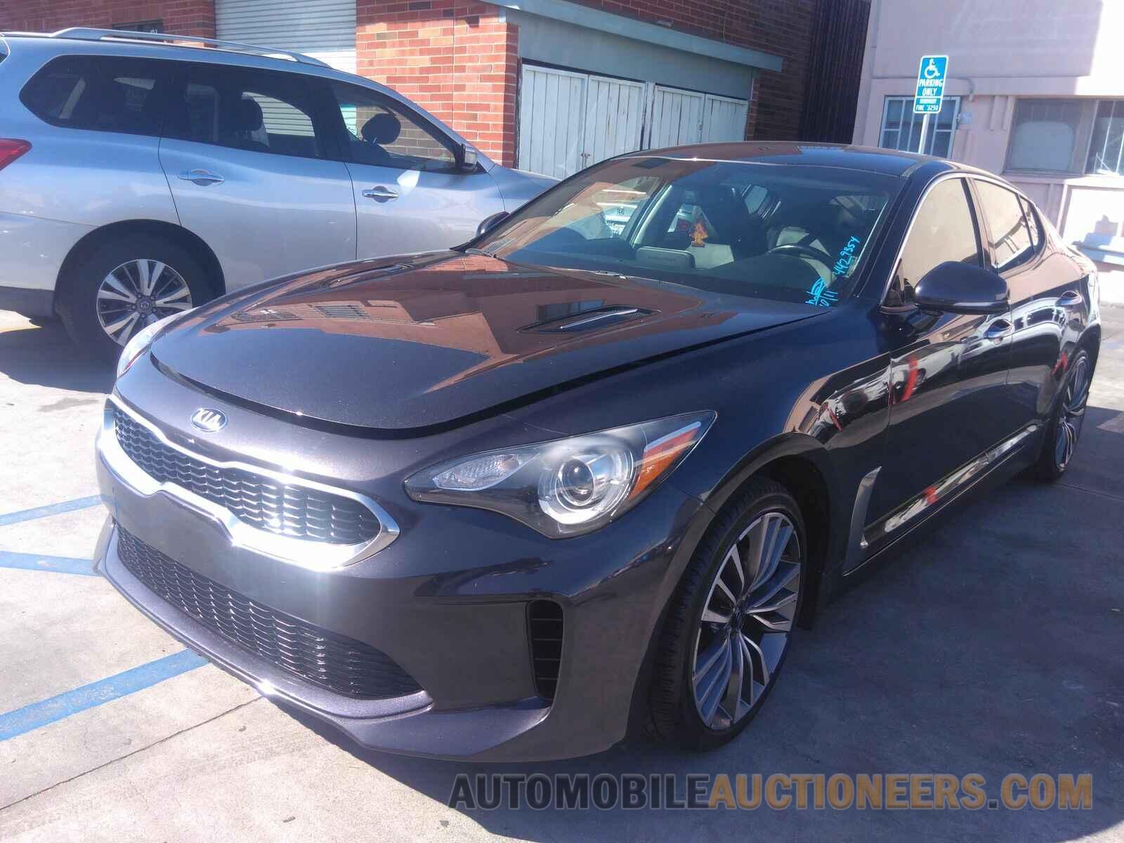 KNAE15LA8K6052204 Kia Stinger 2019