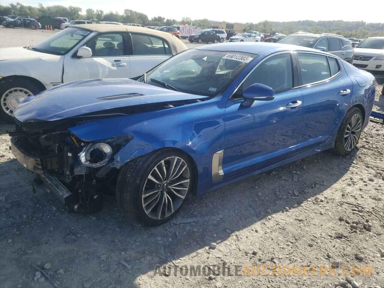 KNAE15LA8K6059556 KIA STINGER 2019