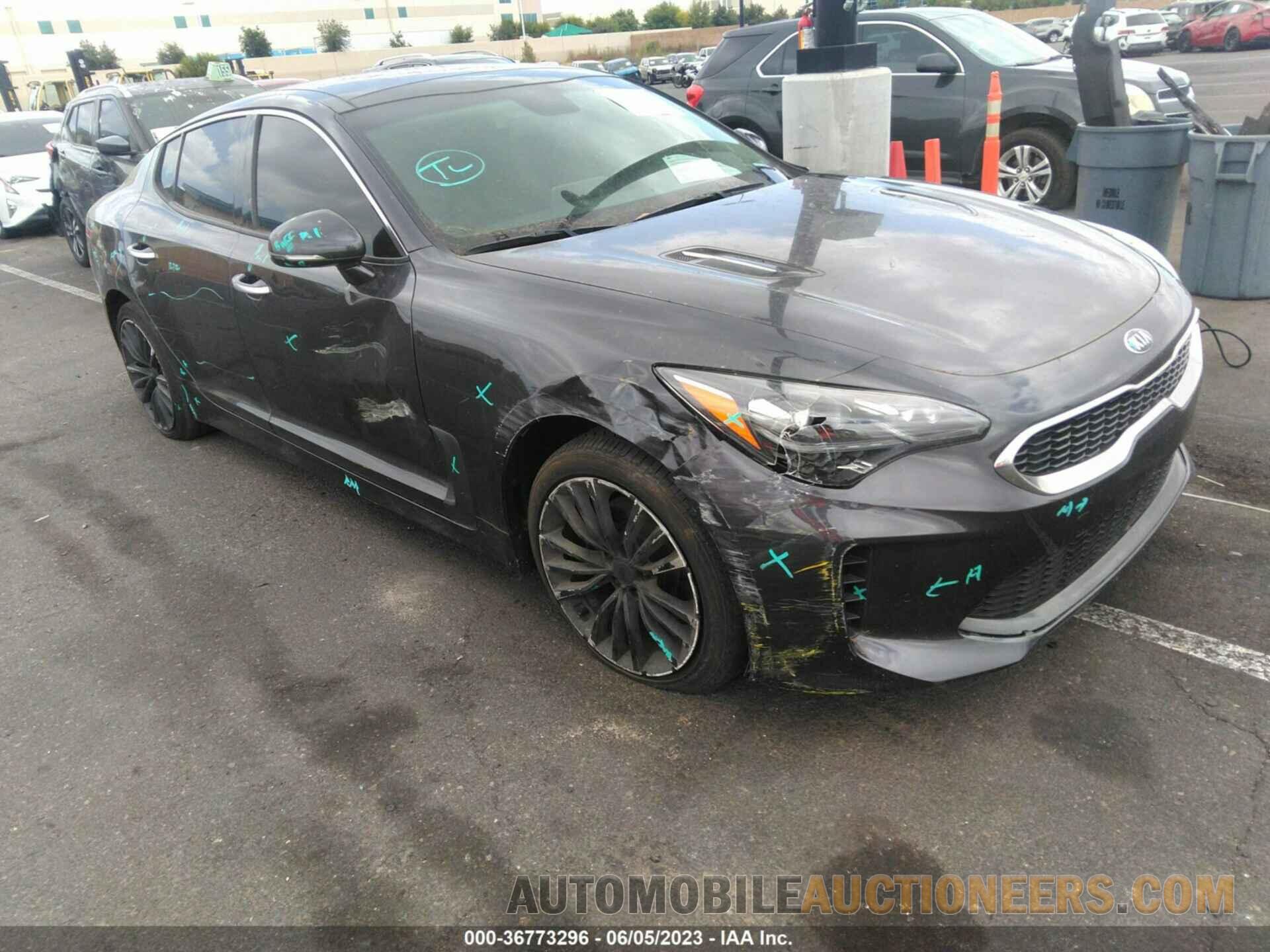 KNAE15LA8K6062330 KIA STINGER 2019