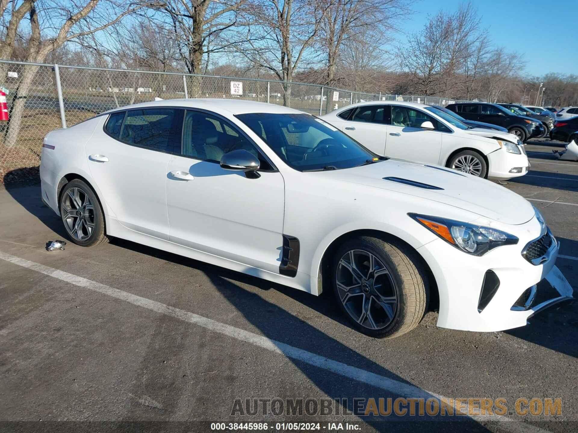 KNAE15LA8L6072471 KIA STINGER 2020