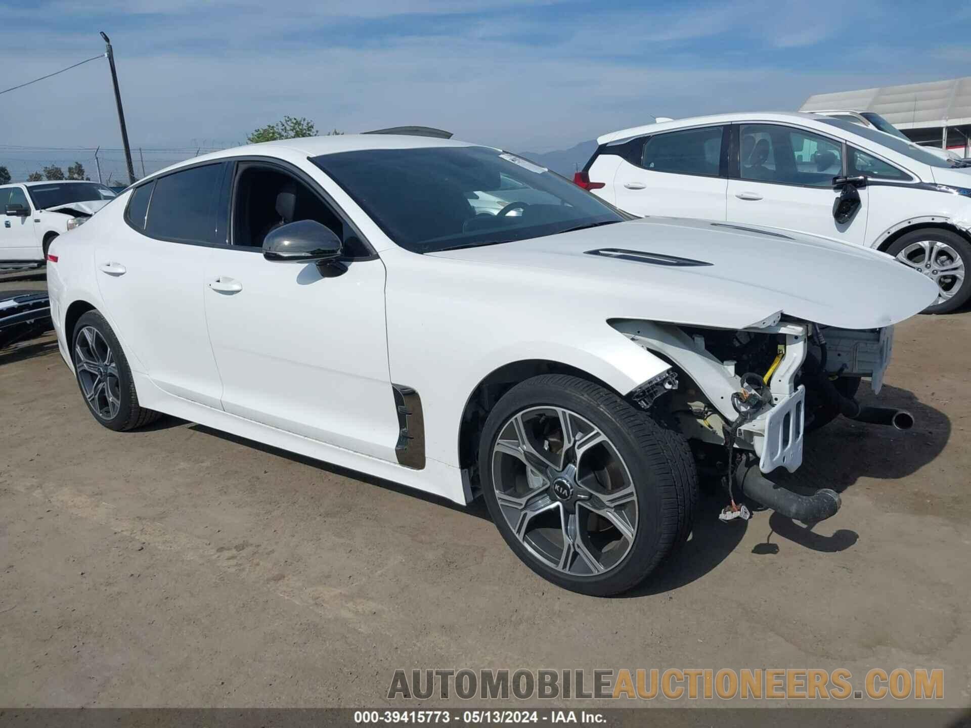 KNAE15LA8L6087116 KIA STINGER 2020