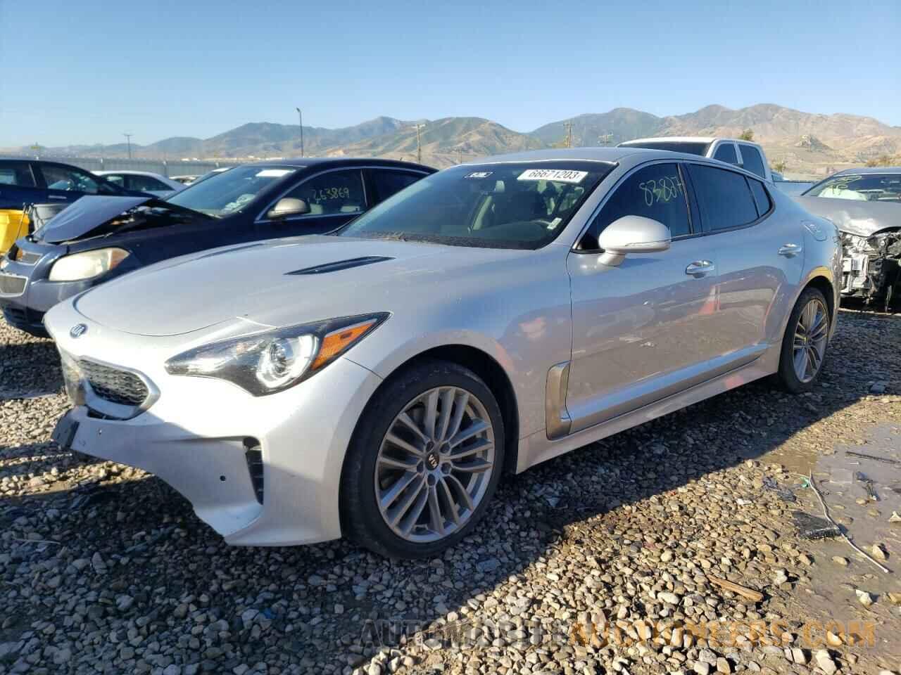 KNAE15LA9J6011319 KIA STINGER 2018