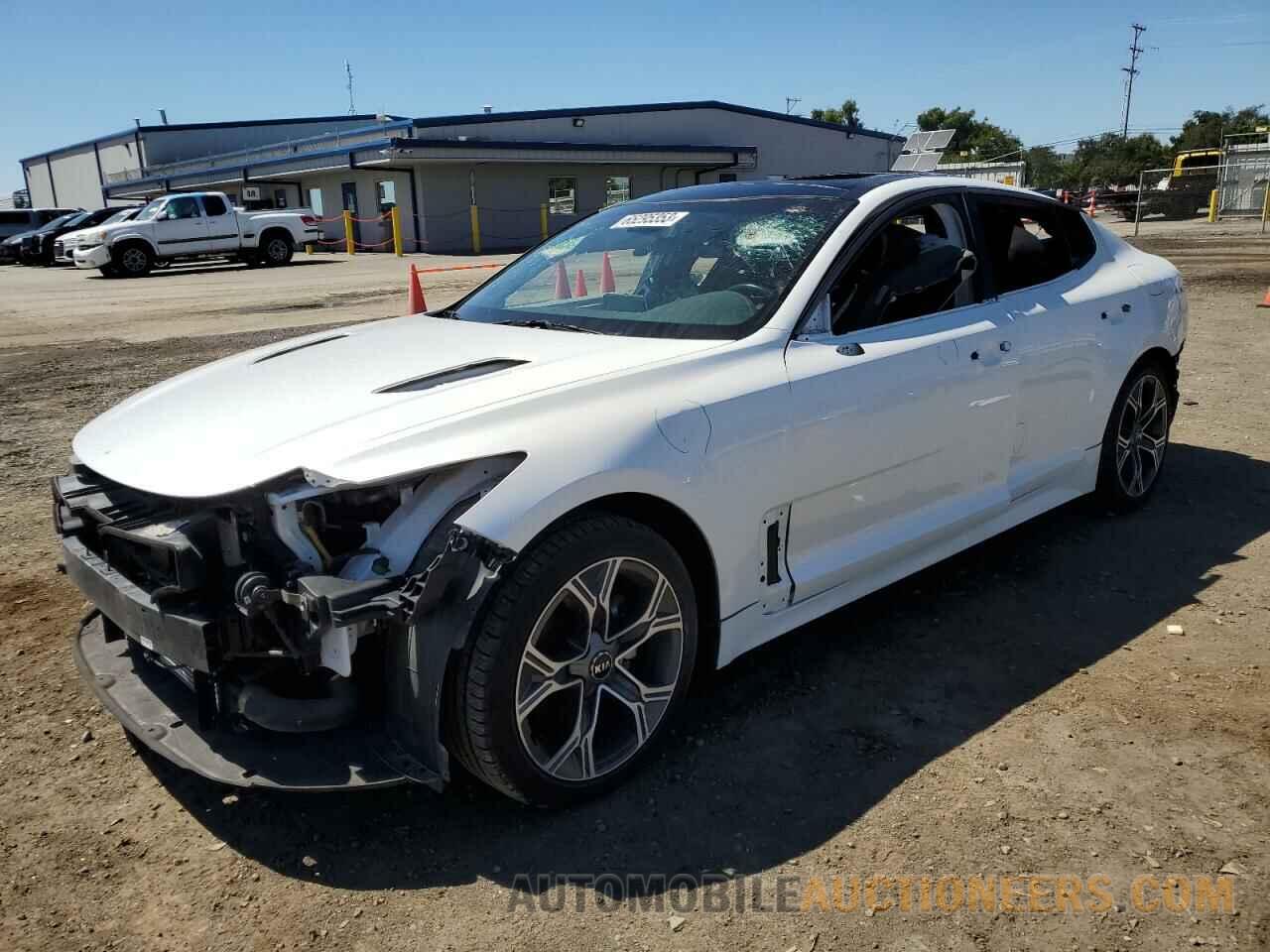 KNAE15LA9L6087173 KIA STINGER 2020