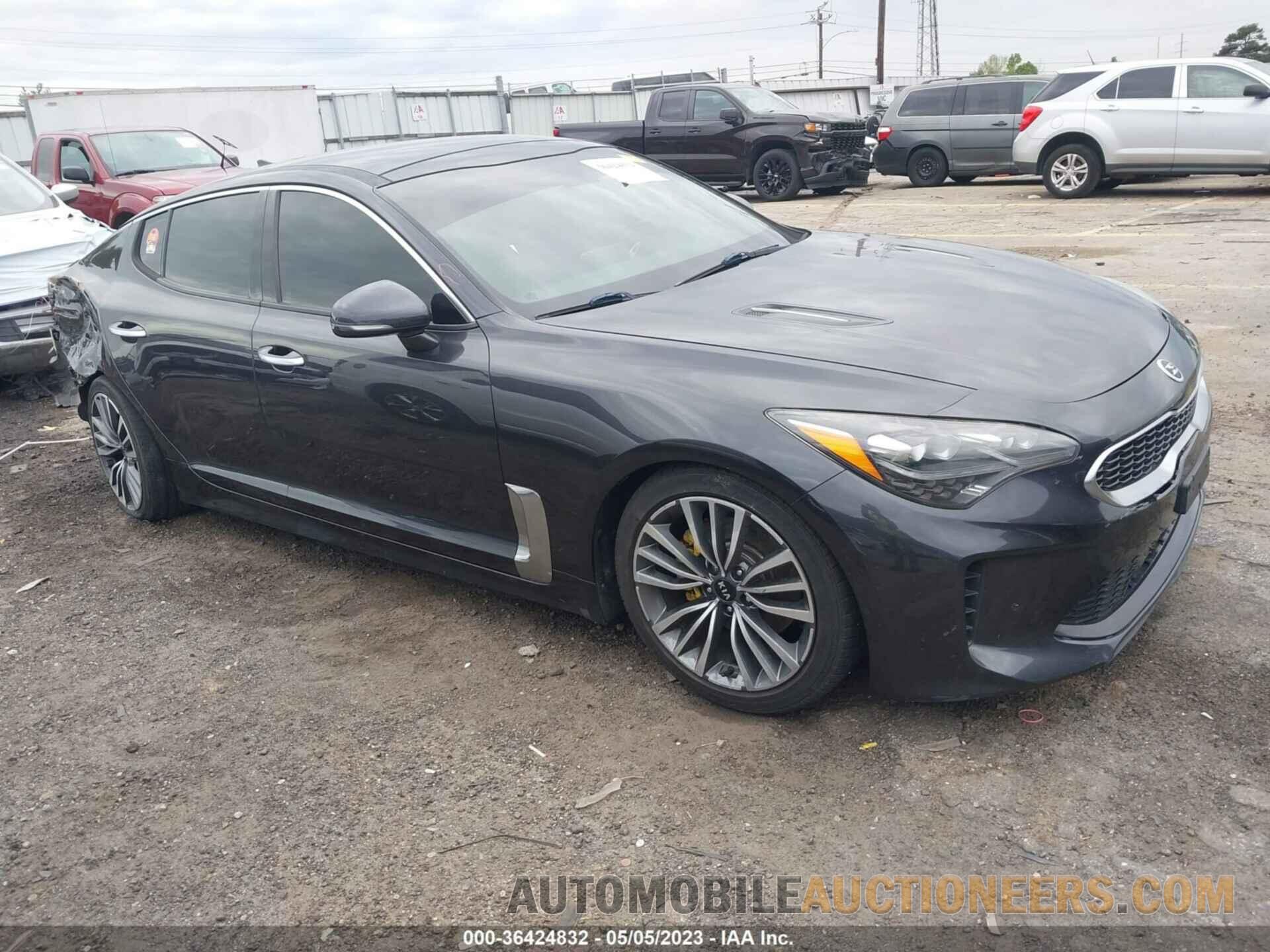 KNAE15LAXK6047327 KIA STINGER 2019