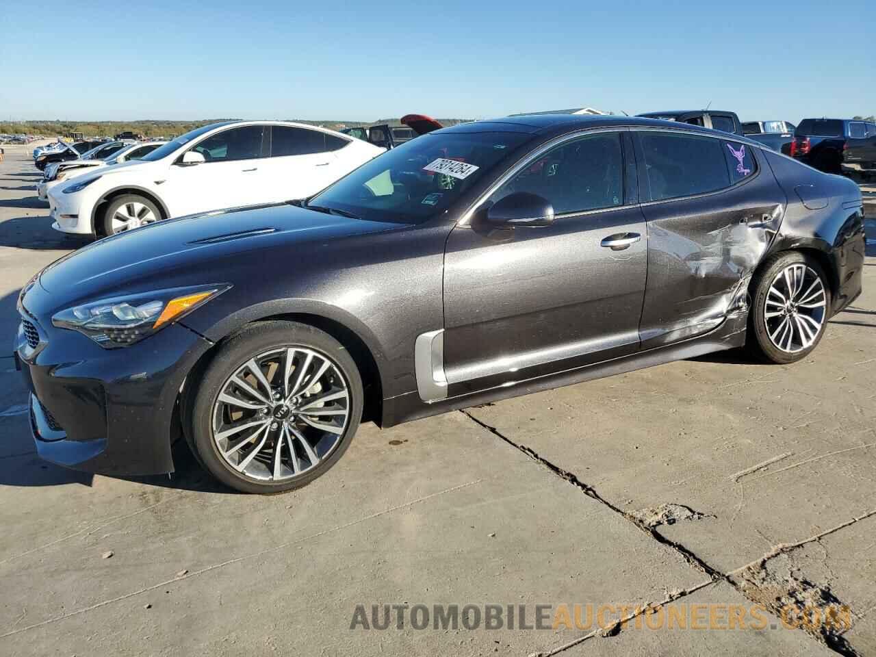 KNAE15LAXK6047652 KIA STINGER 2019