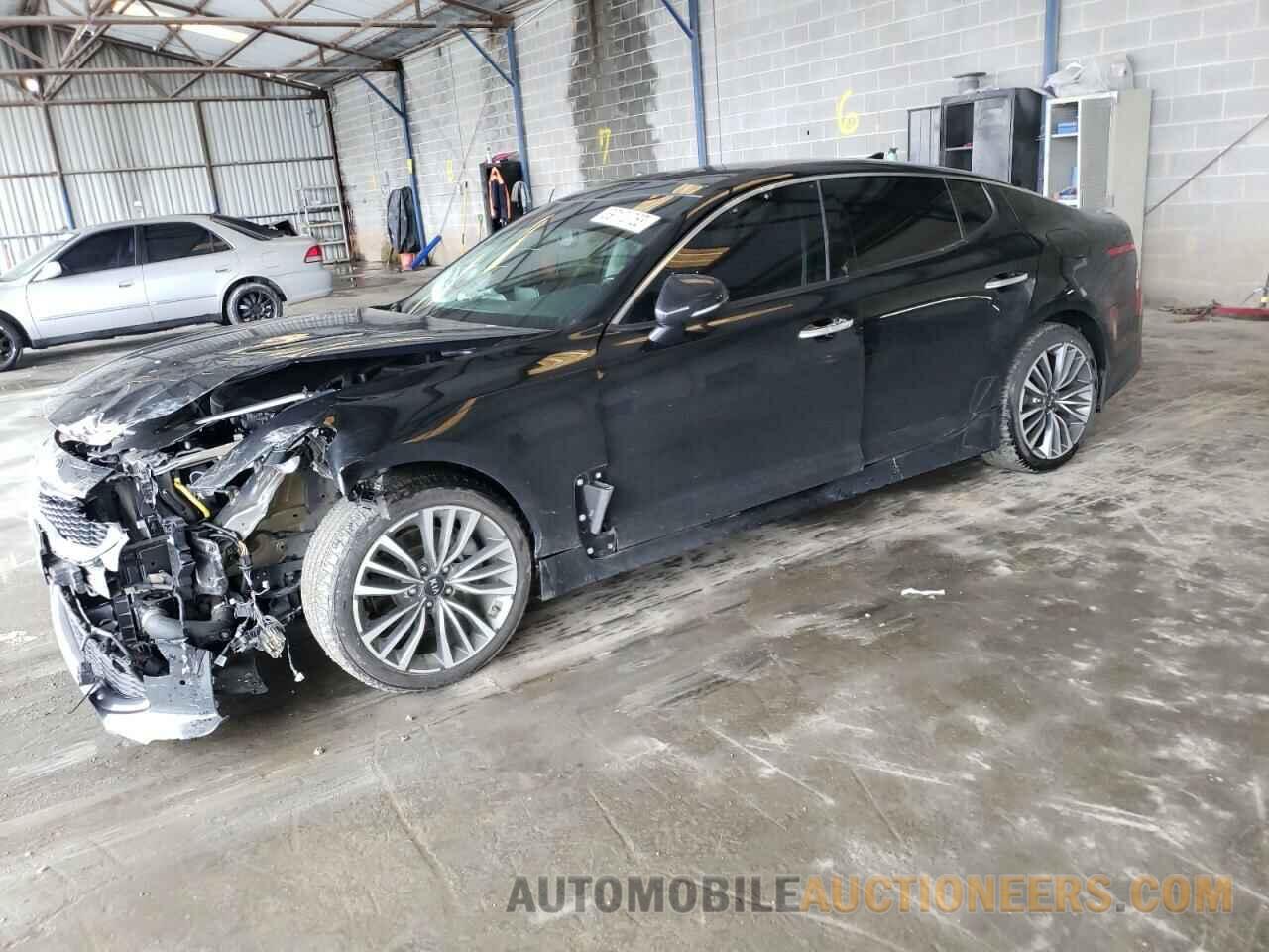 KNAE25LA0J6023744 KIA STINGER 2018