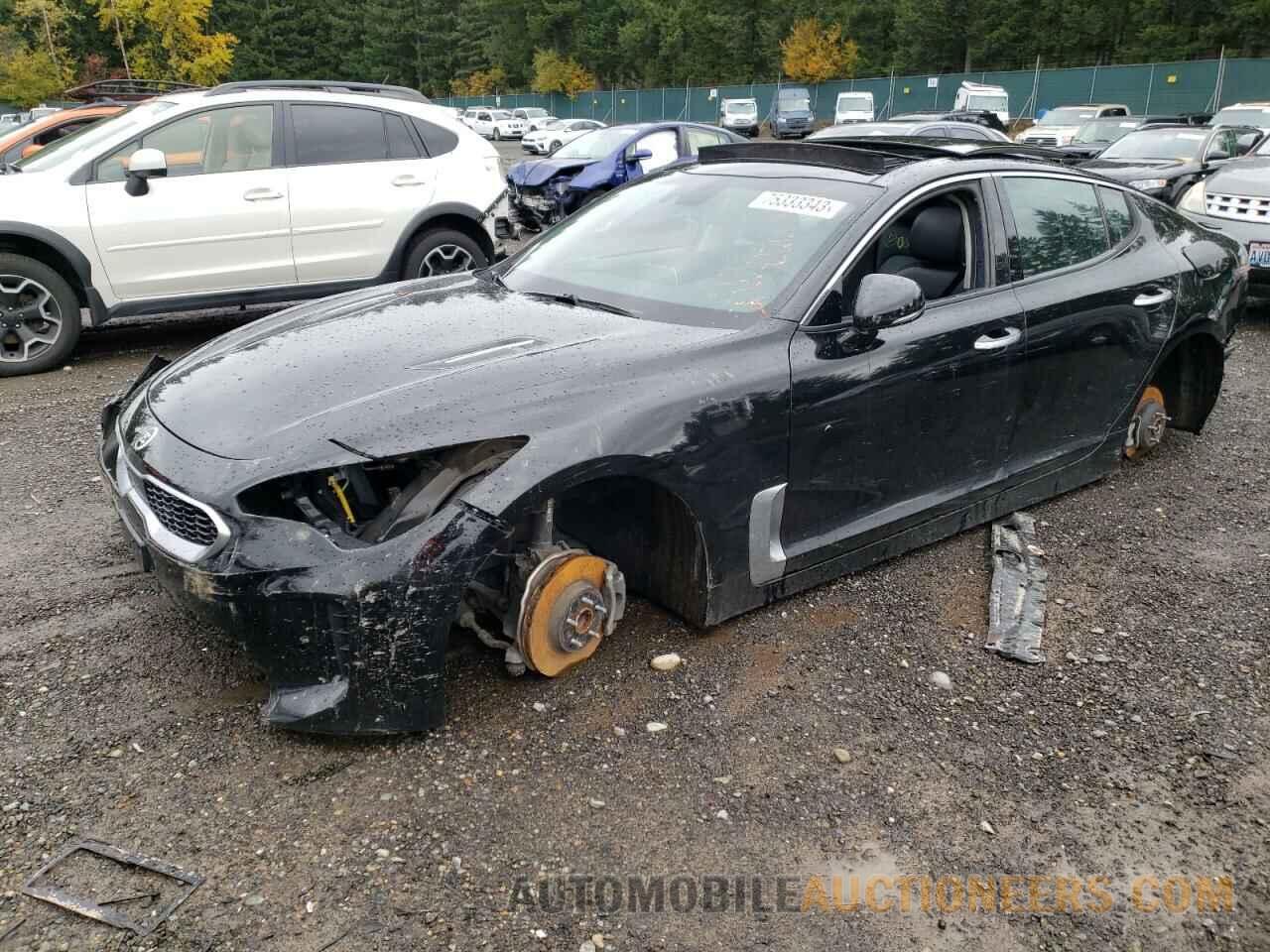 KNAE25LA1J6011375 KIA STINGER 2018