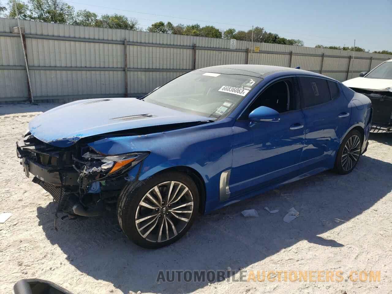 KNAE25LA2J6020960 KIA STINGER 2018