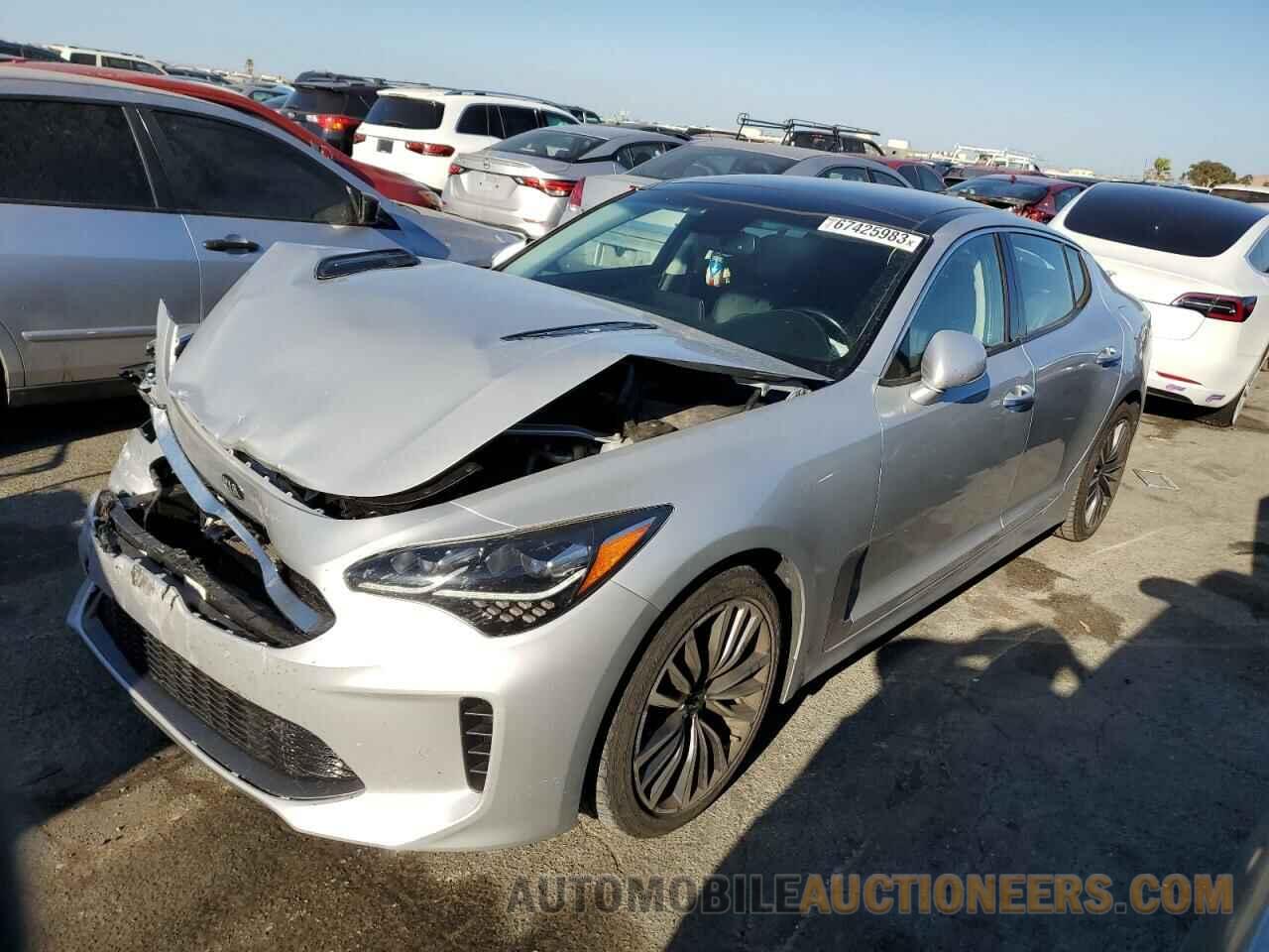 KNAE25LA3J6023219 KIA STINGER 2018