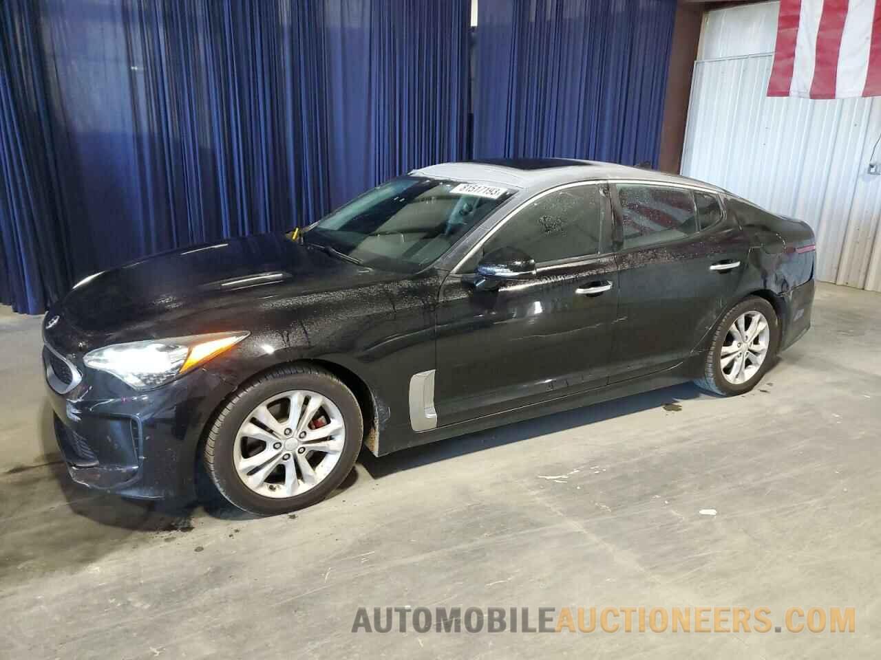 KNAE25LA4J6011113 KIA STINGER 2018