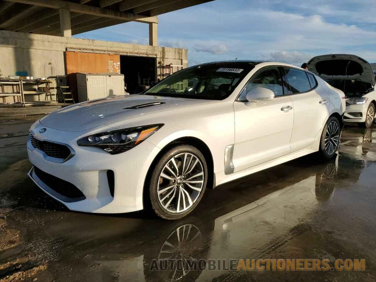 KNAE25LA4J6037095 KIA STINGER 2018