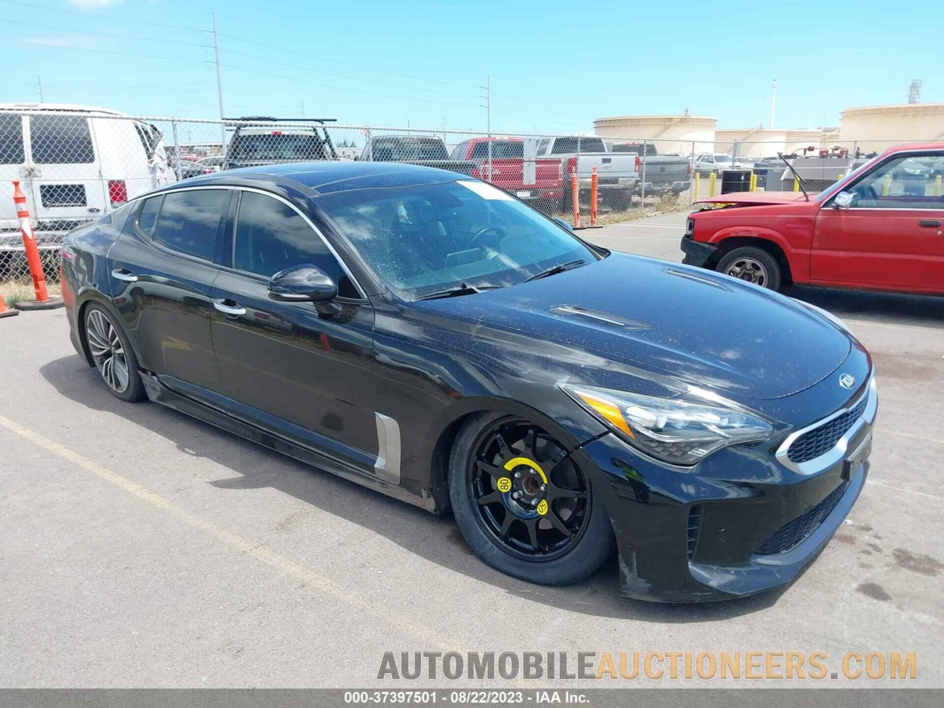 KNAE25LA6J6022954 KIA STINGER 2018