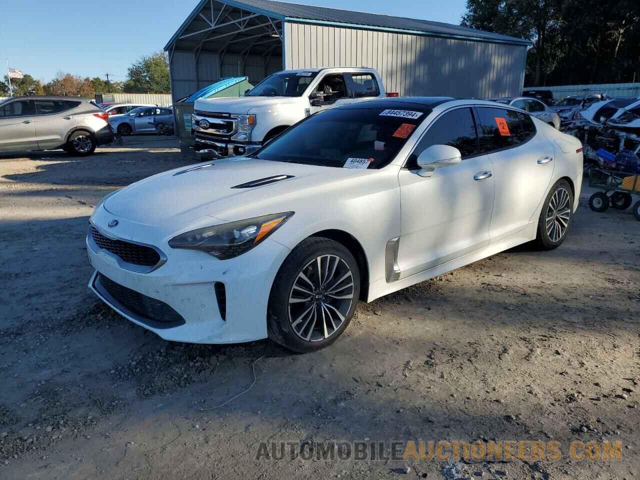 KNAE25LA8J6011454 KIA STINGER 2018