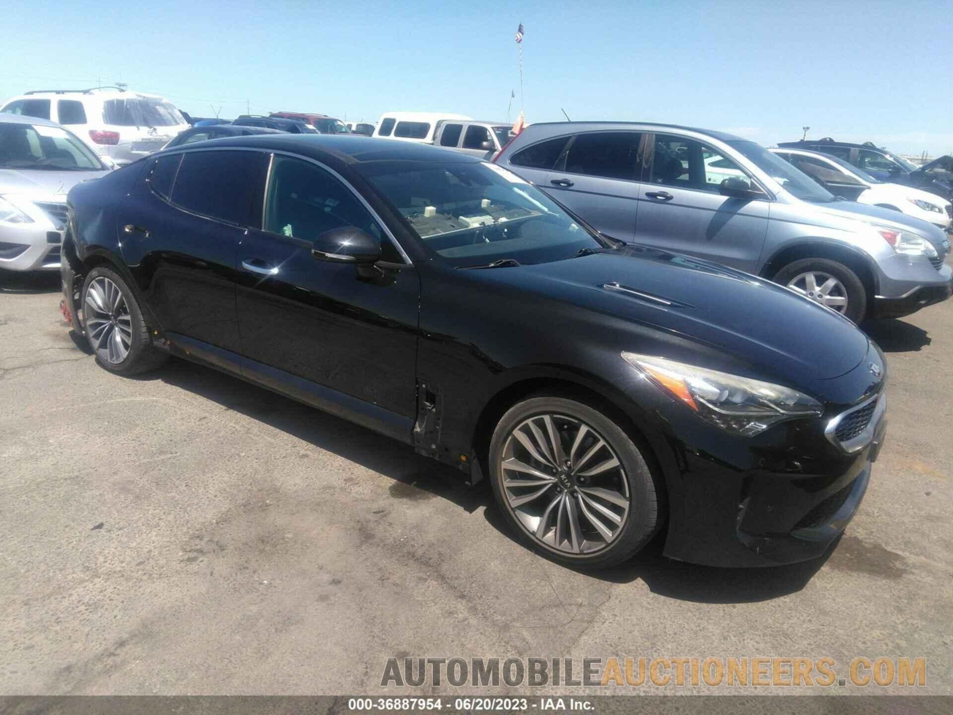 KNAE25LA9J6012368 KIA STINGER 2018