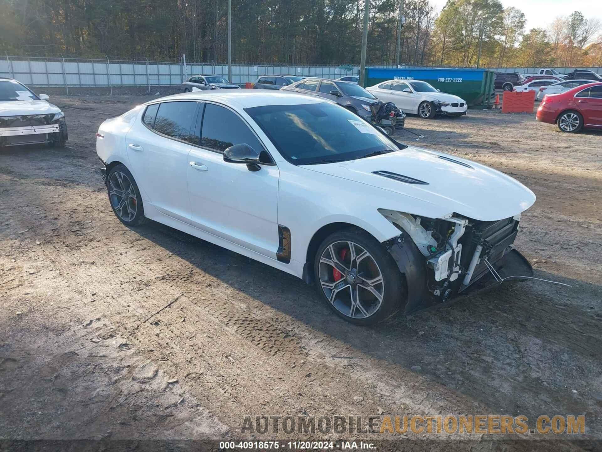 KNAE35LC0J6039862 KIA STINGER 2018