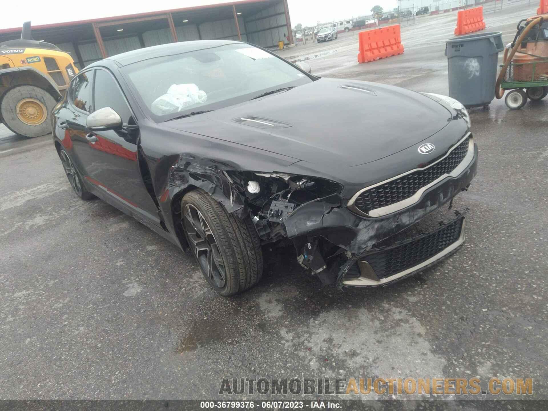 KNAE35LC0K6043380 KIA STINGER 2019