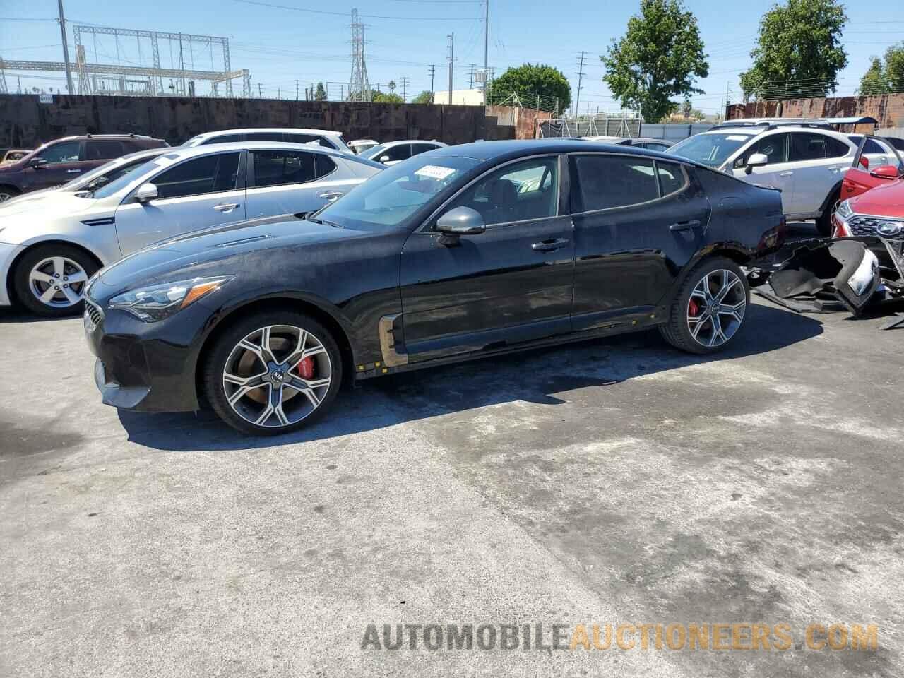 KNAE35LC0K6057022 KIA STINGER 2019