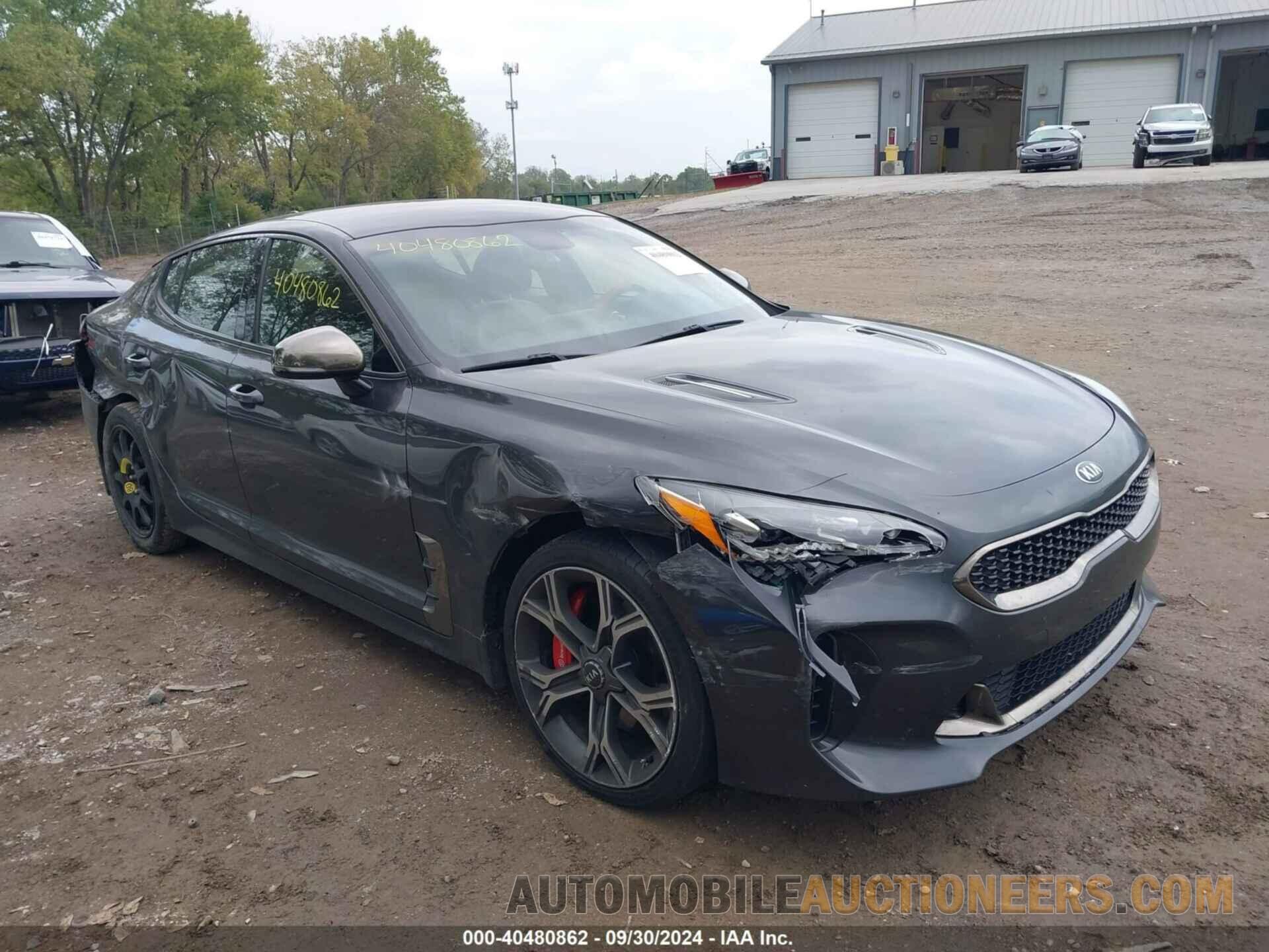 KNAE35LC0L6073707 KIA STINGER 2020