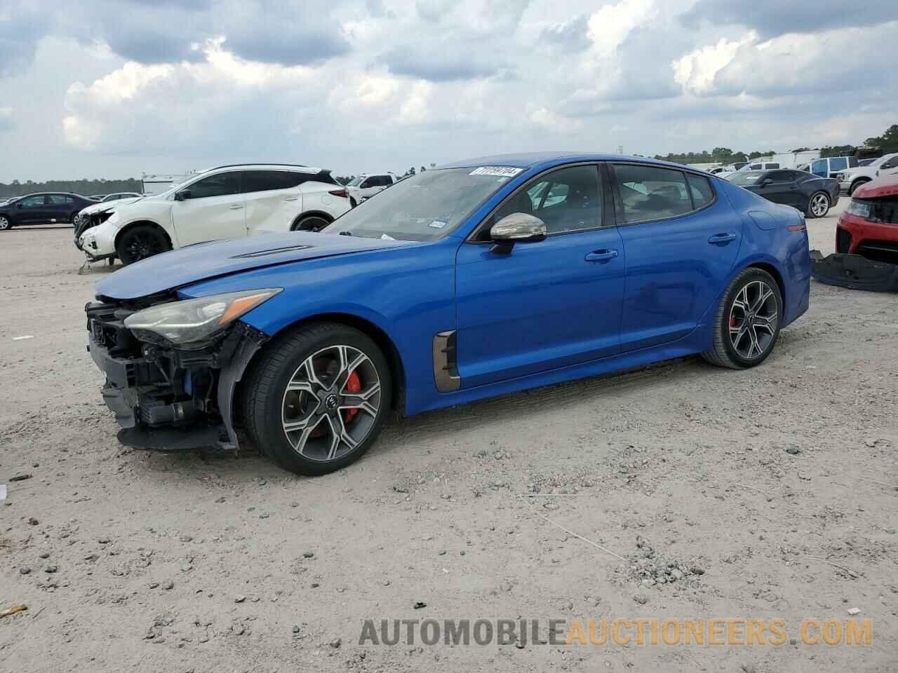 KNAE35LC2J6011982 KIA STINGER 2018