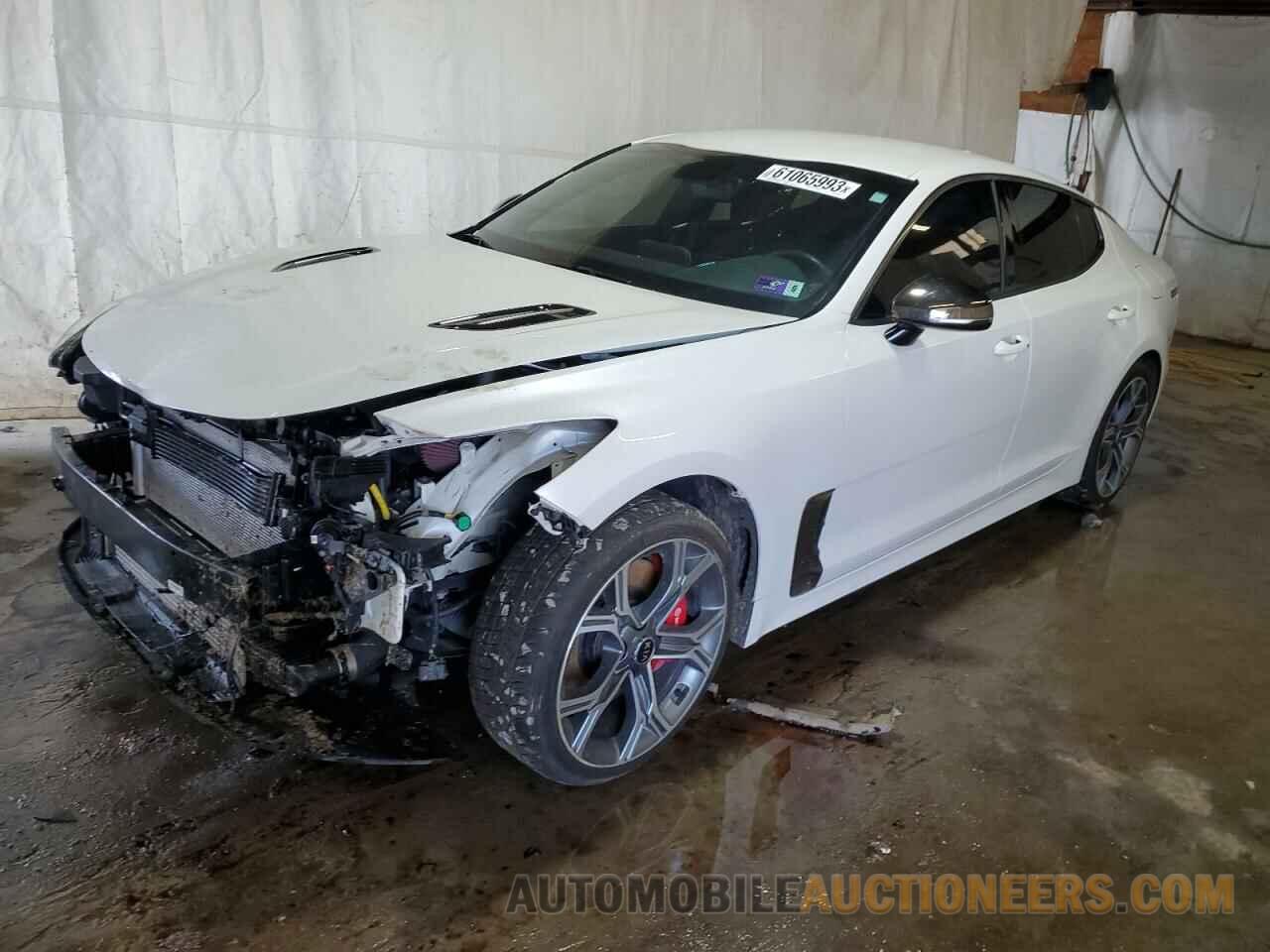 KNAE35LC2K6059421 KIA STINGER 2019