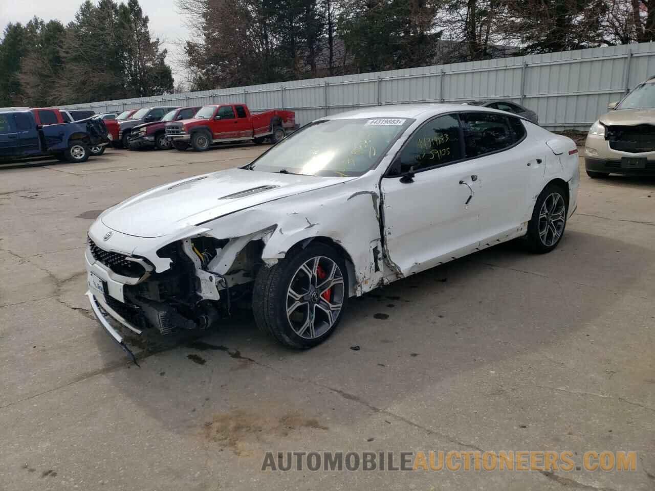 KNAE35LC3K6047181 KIA STINGER 2019