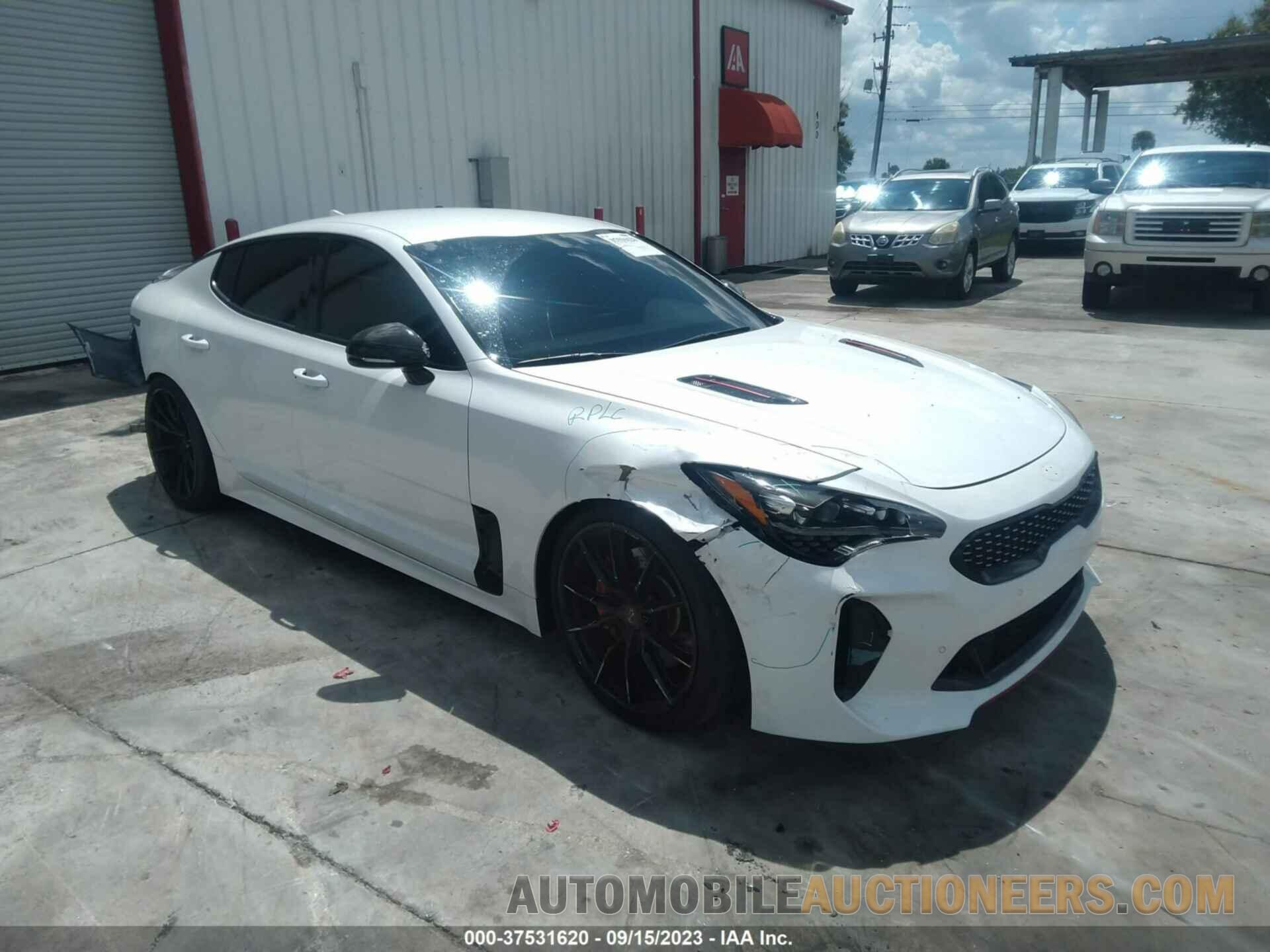 KNAE35LC3K6054549 KIA STINGER 2019