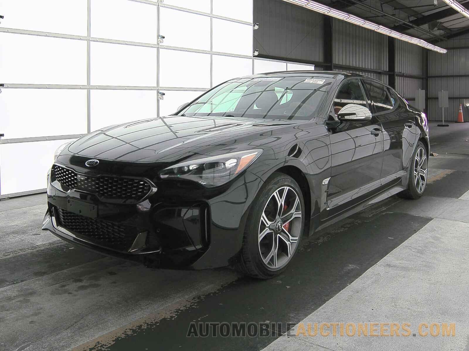 KNAE35LC4J6015726 Kia Stinger 2018