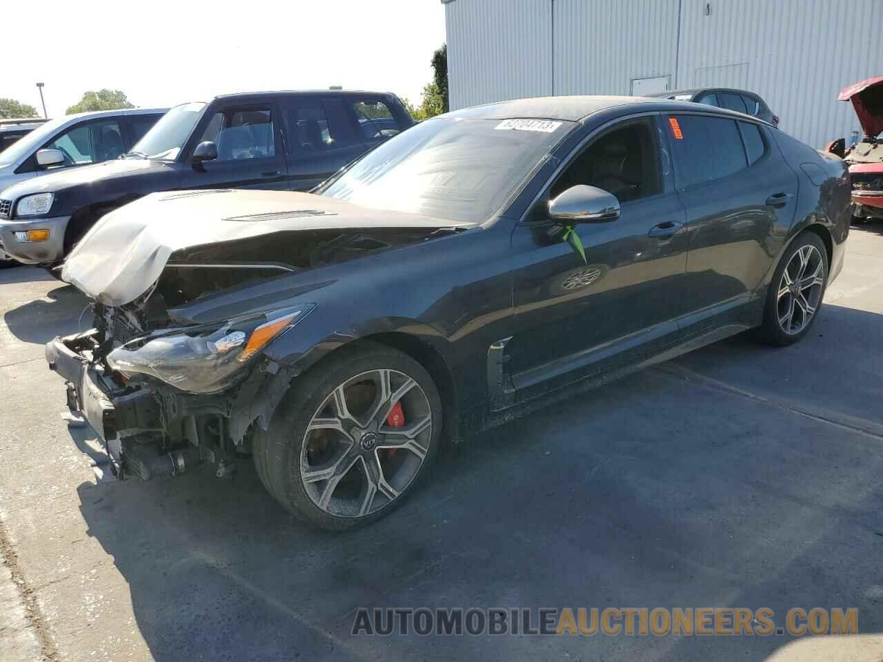 KNAE35LC7K6059205 KIA STINGER 2019