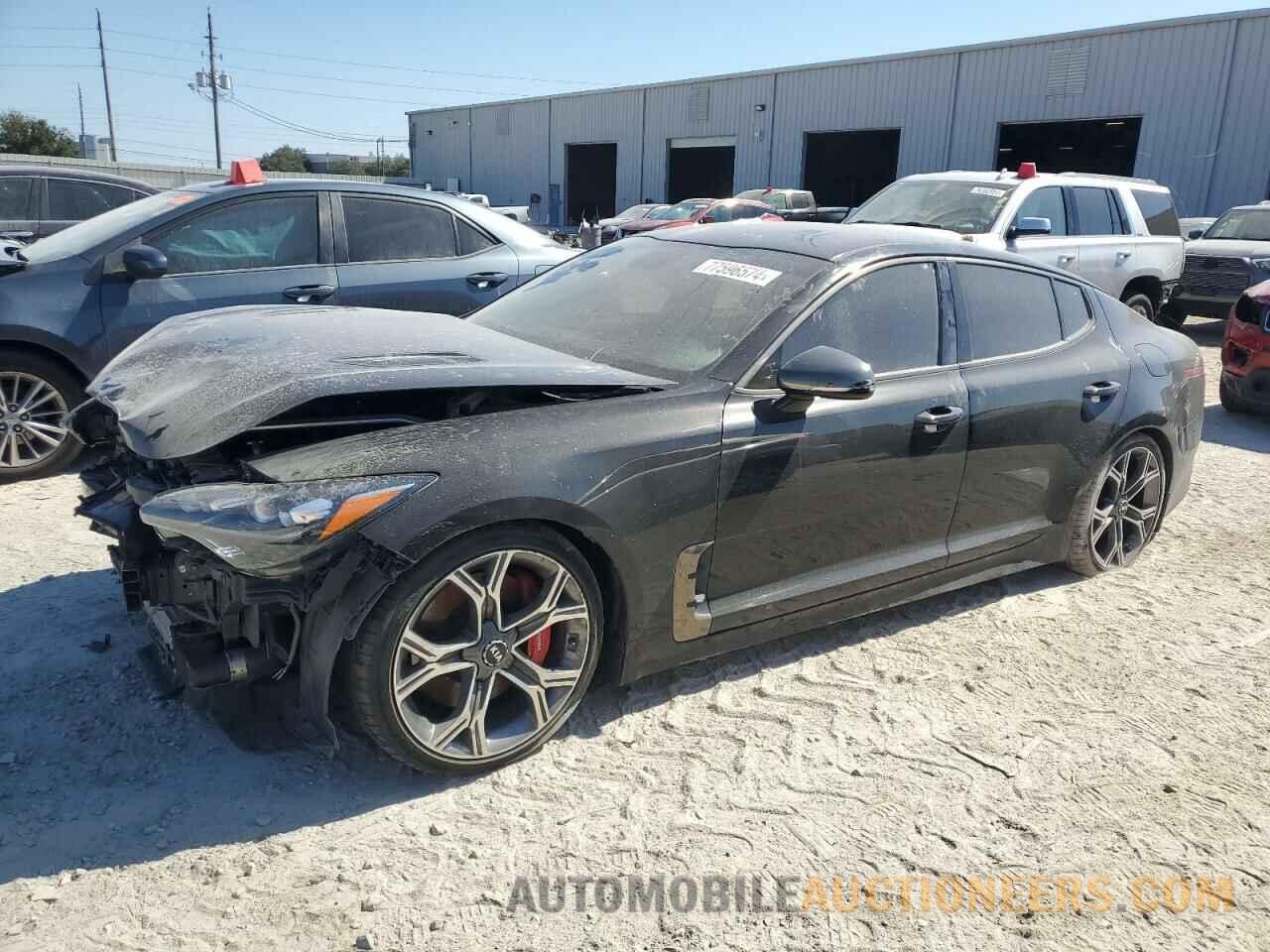 KNAE35LC8L6072093 KIA STINGER 2020