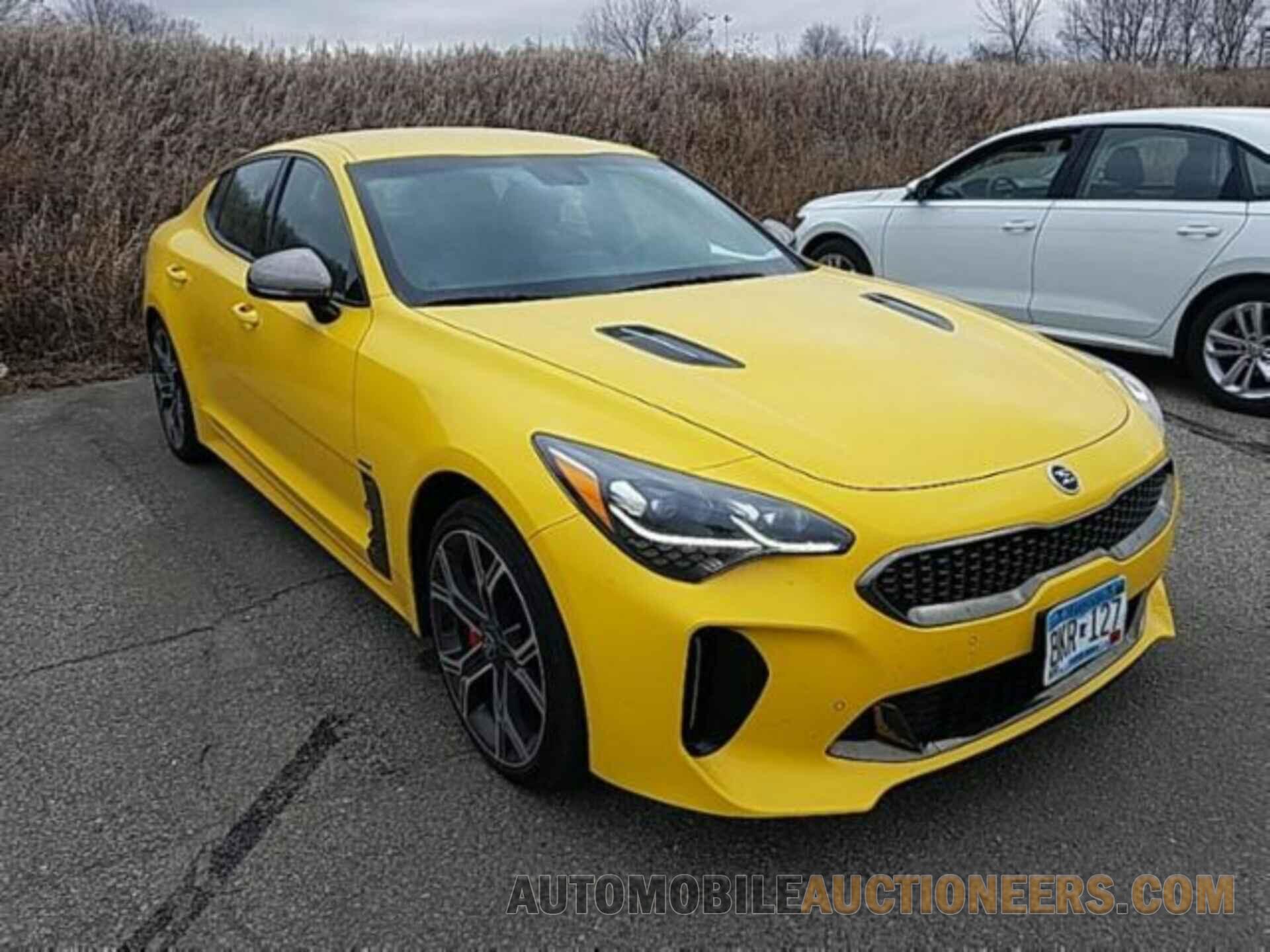 KNAE35LC9J6021179 KIA STINGER 2018