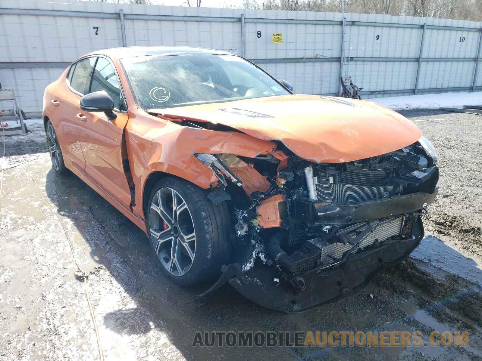 KNAE35LCXK6070859 KIA STINGER 2019